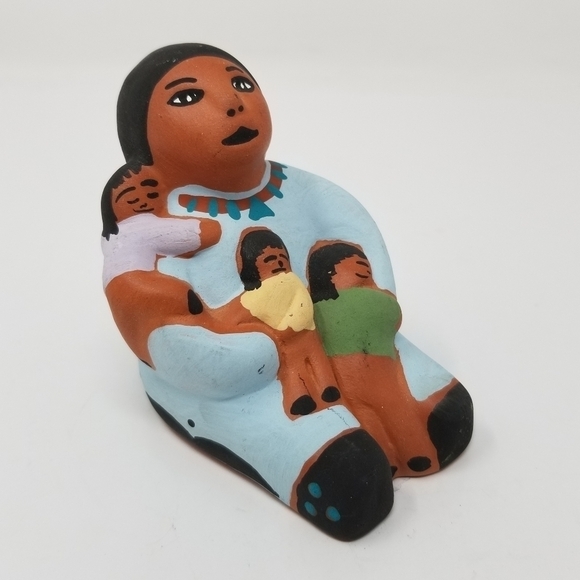 Acoma Storyteller Doll Three Children Native American Pottery Figurine Signed - Picture 6 of 16